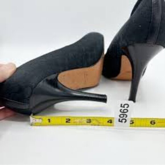 Coach Signature Jacquard Black Classic Pointed Toe Pumps Career Logo Size 8.5 - Picture 10 of 10